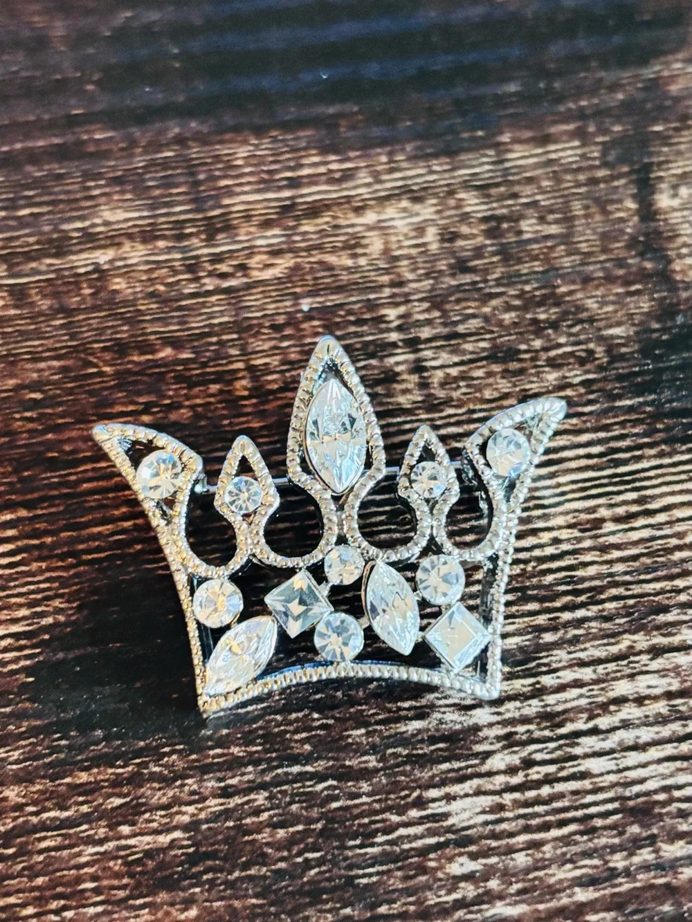 Fashion‎ Jewelry Silver-Tone Rhinestone Crown Brooch